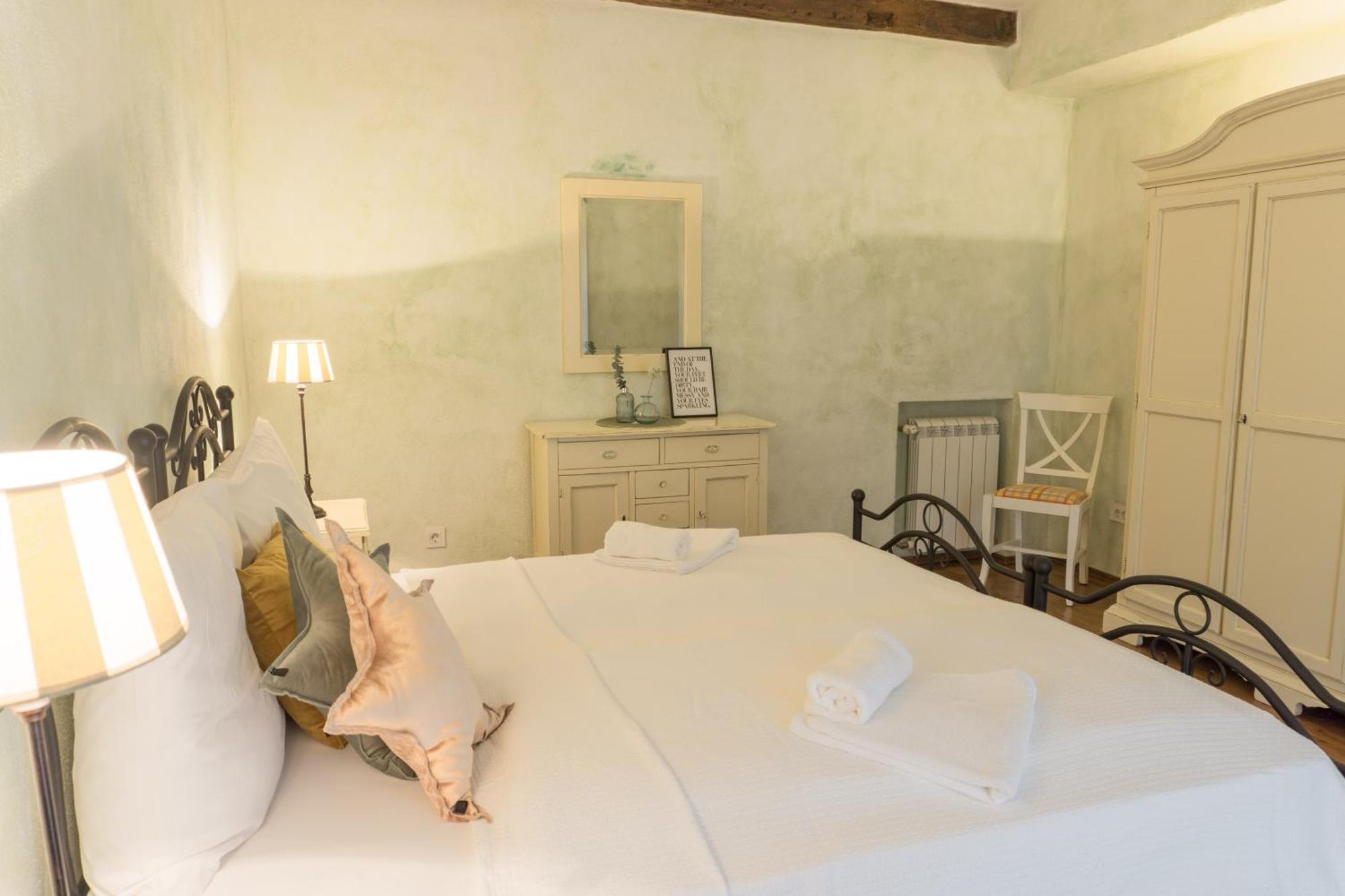 Villa Melissa - Istrisches Steinhaus Mit Pool In Guter Lage Sveti Lovreč Pazenatički Kültér fotó