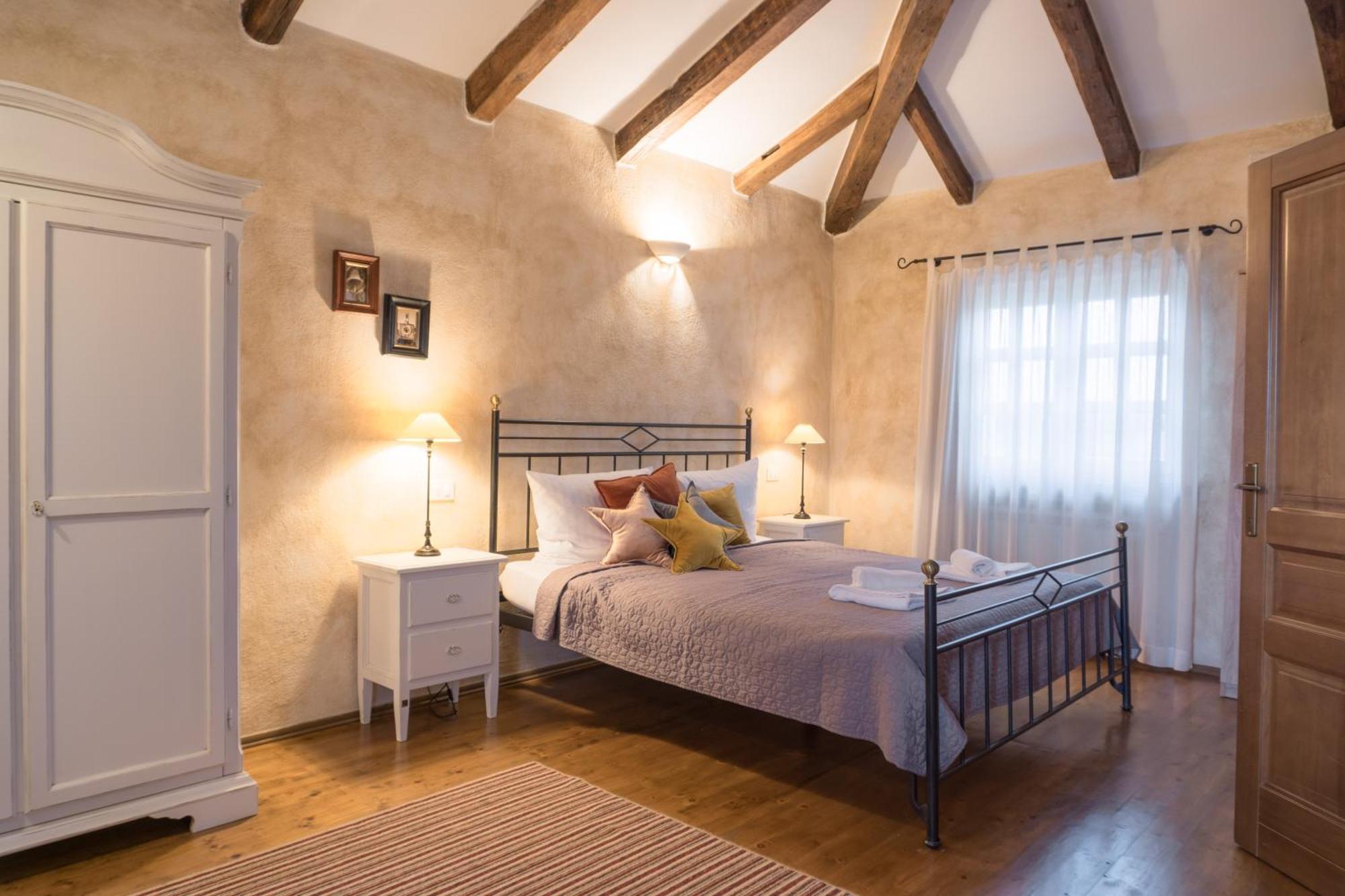 Villa Melissa - Istrisches Steinhaus Mit Pool In Guter Lage Sveti Lovreč Pazenatički Kültér fotó